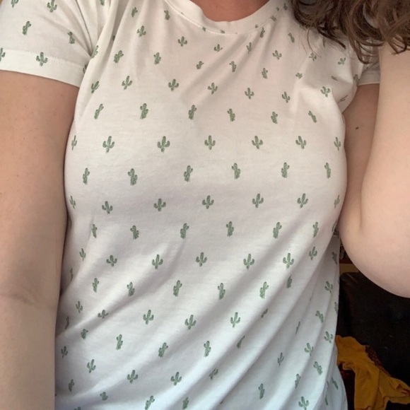 GAP Tiny Cactus Print Tee - Picture 3 of 6